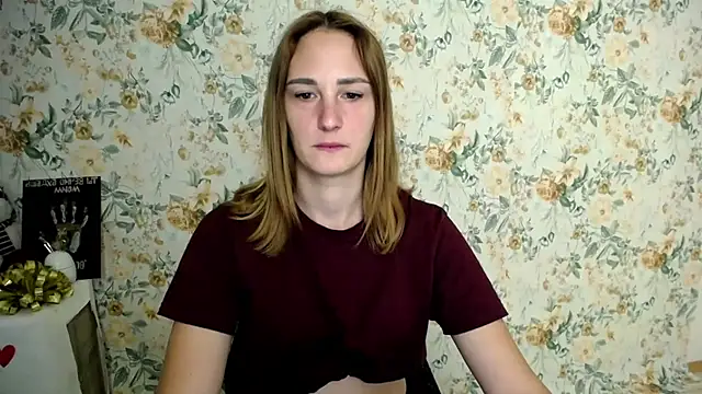 Milana Cutie  online show from 09/21/25, 06:26