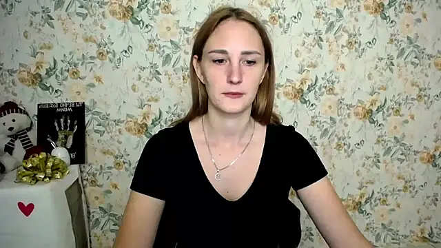 Milana Cutie  online show from 09/29/25, 06:40