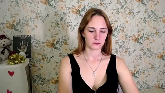 Milana Cutie  online show from 10/28/25, 06:50