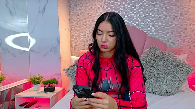 LizieSmith online show from 10/27/25, 03:05