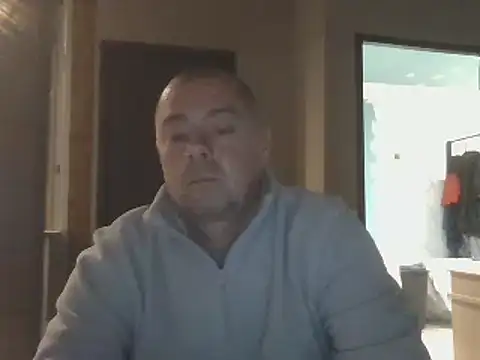 hugoboys4576 online show from 11/03/25, 05:47