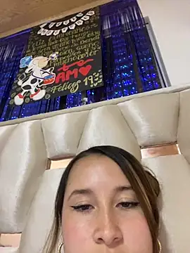 Snapshot of Swet_Violet chatting on 09/23/25, 09:51 Swet Violet online show from 09/23/25, 09:51