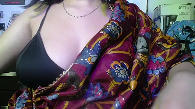 kashvi  online show from 05/18/26, 07:41