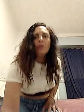 Snapshot of dulcefanny chatting on 12/01/25, 02:05 dulcefanny online show from 12/01/25, 02:05