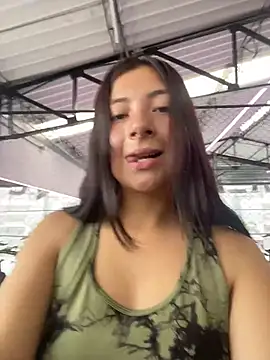 Karlee Grey1 online show from 11/04/25, 07:35