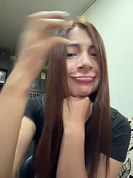 Snapshot of Karlee_Grey1 chatting on 05/04/26, 12:06 Karlee Grey1 online show from 05/04/26, 12:06