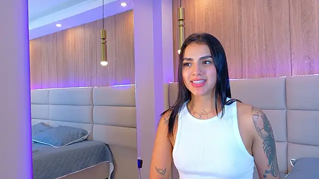 Snapshot of ElectraScot chatting on 03/08/26, 02:04 ElectraScot online show from 03/08/26, 02:04