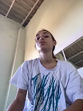 Snapshot of loirinhaaa chatting on 10/06/25, 03:42 loirinhaaa online show from 10/06/25, 03:42