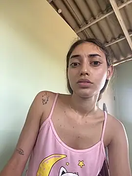 Snapshot of loirinhaaa chatting on 10/08/25, 01:20 loirinhaaa online show from 10/08/25, 01:20