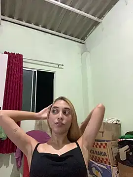 Snapshot of loirinhaaa chatting on 04/04/26, 09:56 loirinhaaa online show from 04/04/26, 09:56