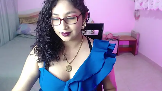 Gia Dior online show from 10/01/25, 11:55