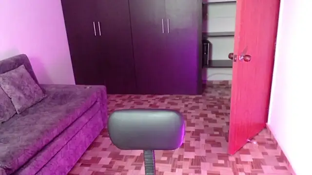 Snapshot of Gia_Dior chatting on 02/19/26, 12:28 Gia Dior online show from 02/19/26, 12:28