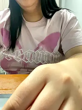 Ellainaaa online show from 10/11/25, 10:41