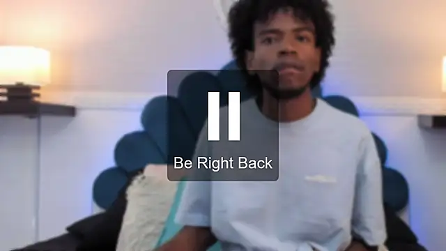 Snapshot of AllexJacob chatting on 09/26/25, 01:37 AllexJacob online show from 09/26/25, 01:37