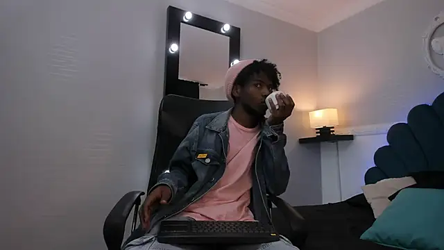 Snapshot of AllexJacob chatting on 10/03/25, 01:19 AllexJacob online show from 10/03/25, 01:19