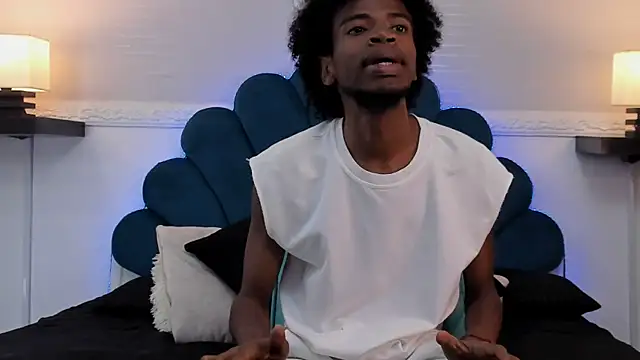 Snapshot of AllexJacob chatting on 10/06/25, 01:19 AllexJacob online show from 10/06/25, 01:19