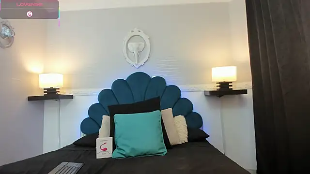 Snapshot of AllexJacob chatting on 10/10/25, 01:10 AllexJacob online show from 10/10/25, 01:10