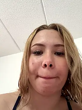 IamCatalina888 online show from 11/19/25, 12:49