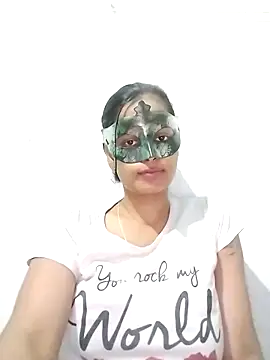 Snapshot of ms-naina chatting on 04/25/26, 04:59 ms-naina online show from 04/25/26, 04:59