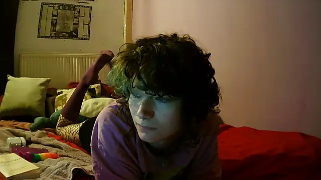 Snapshot of Nydia_Levine chatting on 10/06/25, 03:31 Nydia Levine online show from 10/06/25, 03:31