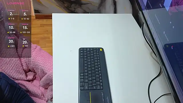 valery cute 18 online show from 11/12/25, 12:05