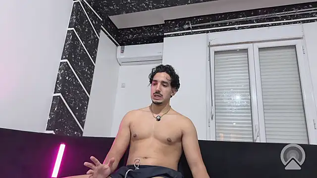Snapshot of fuck___boyy chatting on 03/25/26, 03:34 fuck boyy online show from 03/25/26, 03:34