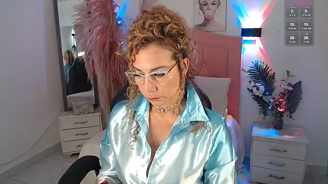 Jademommy  online show from 12/15/25, 06:23