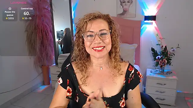 Snapshot of Jademommy_ chatting on 01/06/26, 06:22 Jademommy online show from 01/06/26, 06:22