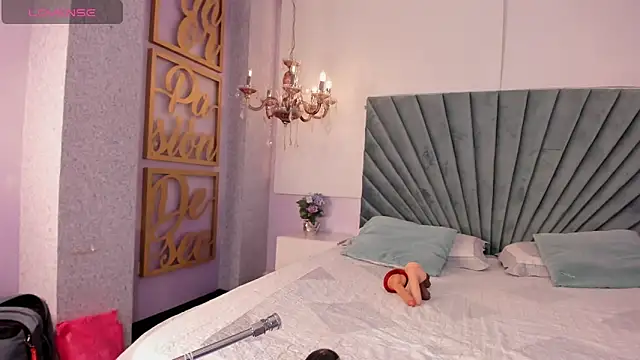 Elii cartter online show from 09/25/25, 09:51