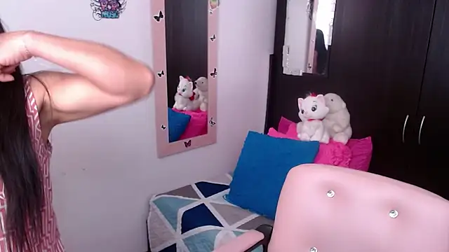 camilavargas  online show from 11/05/25, 09:15