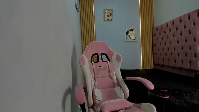 Naomis 35 online show from 10/09/25, 07:56