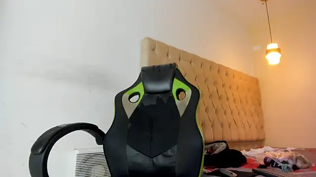 Naomis 35 online show from 12/13/25, 07:53