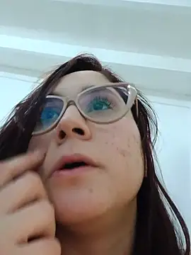 Snapshot of linameii chatting on 07/10/26, 04:39 linameii online show from 07/10/26, 04:39