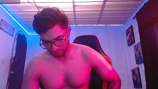 Snapshot of Chrys_harris77 chatting on 12/01/25, 06:57 Chrys harris77 online show from 12/01/25, 06:57