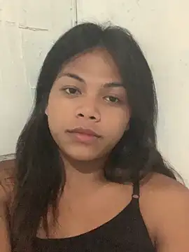 Snapshot of kynthy_bitchy chatting on 10/27/25, 10:08 kynthy bitchy online show from 10/27/25, 10:08