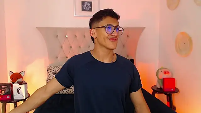 SalvadorFit online show from 12/01/25, 08:47