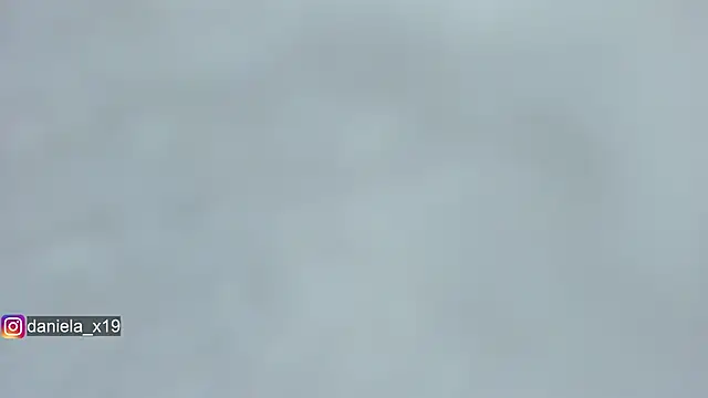 Snapshot of Daniela_x19 chatting on 10/21/25, 12:33 Daniela x19 online show from 10/21/25, 12:33