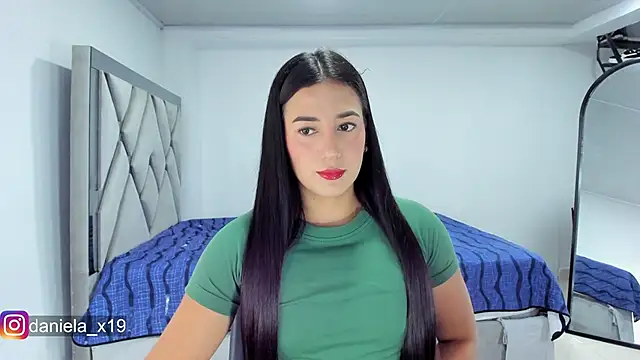 Snapshot of Daniela_x19 chatting on 02/21/26, 12:55 Daniela x19 online show from 02/21/26, 12:55