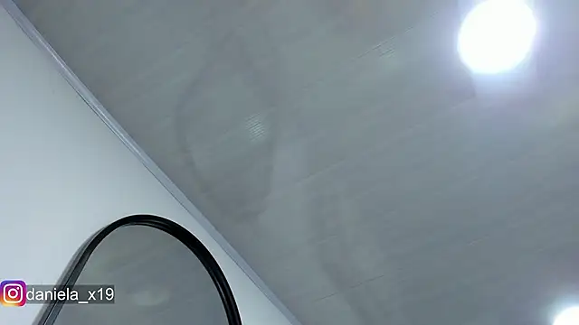 Snapshot of Daniela_x19 chatting on 03/20/26, 01:10 Daniela x19 online show from 03/20/26, 01:10