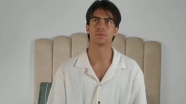 cody pipper  online show from 10/03/25, 12:35