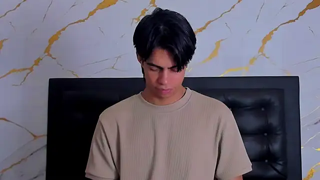 cody pipper  online show from 10/10/25, 12:59