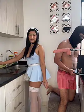 Snapshot of MisteryNight4 chatting on 10/04/25, 05:33 MisteryNight4 online show from 10/04/25, 05:33