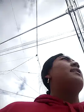 Snapshot of Violettabloom_ chatting on 10/30/25, 04:30 Violettabloom  online show from 10/30/25, 04:30