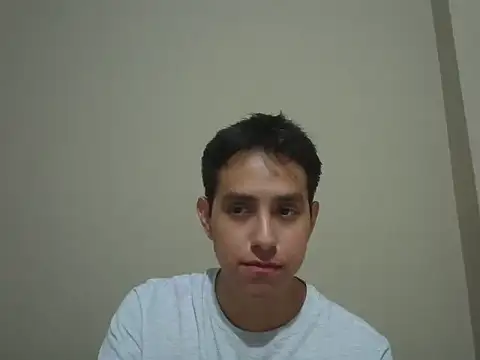 Snapshot of supguyLat chatting on 04/22/26, 05:43 supguyLat online show from 04/22/26, 05:43