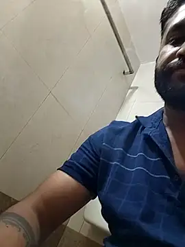 Snapshot of Manoj_kar123 chatting on 09/18/25, 06:48 Manoj kar123 online show from 09/18/25, 06:48