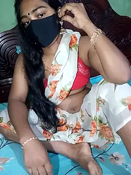 Snapshot of Cute_Couple59 chatting on 04/09/26, 05:18 Cute Couple59 online show from 04/09/26, 05:18