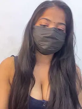 Rihana 01 online show from 12/19/25, 06:53