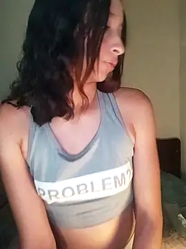 Snapshot of Vale_stone_ chatting on 10/18/25, 05:10 Vale stone online show from 10/18/25, 05:10