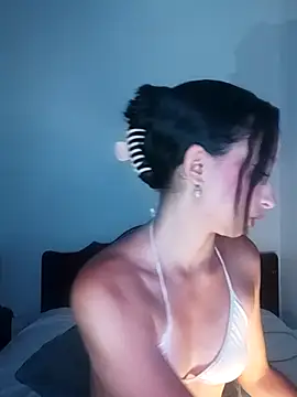 Snapshot of Vale_stone_ chatting on 11/02/25, 03:25 Vale stone online show from 11/02/25, 03:25