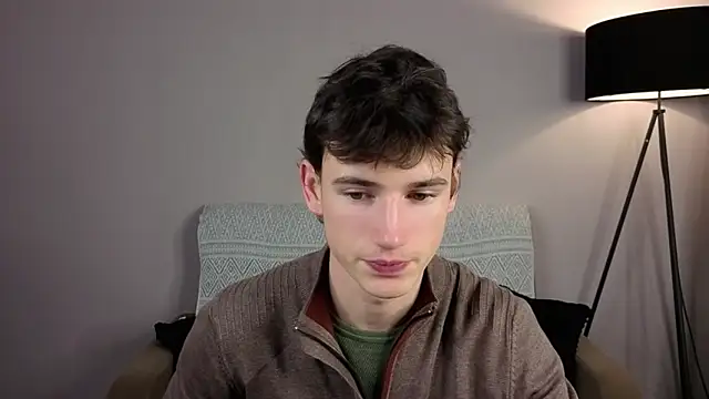 Snapshot of Max_Foks chatting on 12/19/25, 06:42 Max Foks online show from 12/19/25, 06:42